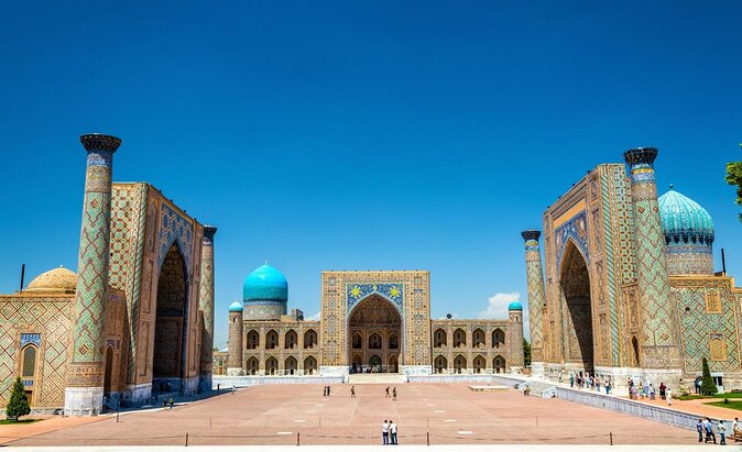 1-Day Tour of Samarkand from Tashkent - Bibi Khanym Mosque: A Grand Start at 10:30am