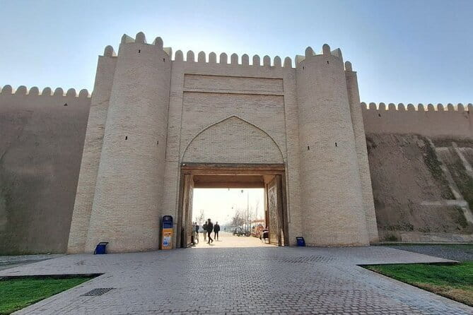 1 Day Tour to Shakhrisabz: Motherland of Amir Temur - Stop 1: Beshkal and the Valley of Demons
