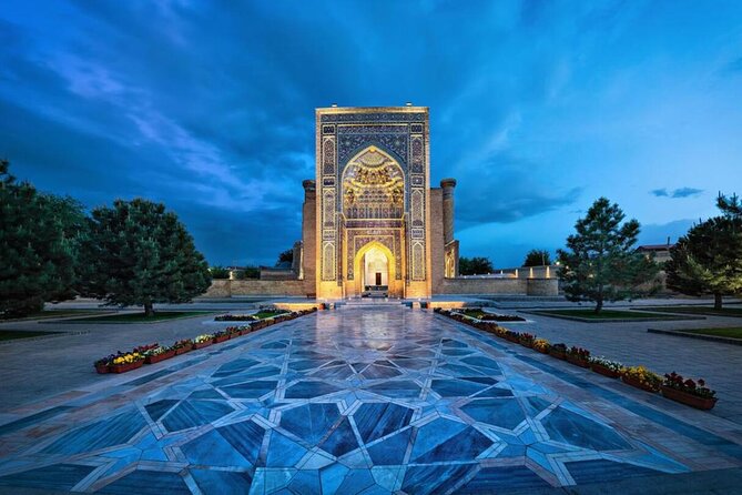 6- Day Private Tour to Tashkent, Khiva, Bukhara and Samarkand - Day 3: The Khiva to Bukhara train, plus the Silk Road view factor