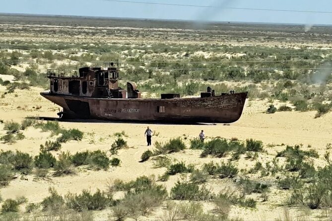 Aral Sea One Day Tour from Tashkent - Food on schedule: lunch at Plov Center plus dinner