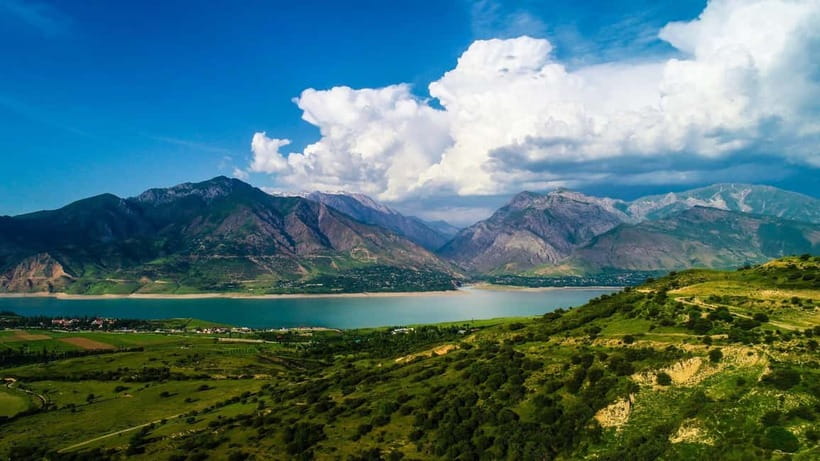 Best of Tashkent Mountains: Amirsoy, Chimgan & Charvak Trip - Amirsoy Resort: cable car views and ski-town energy