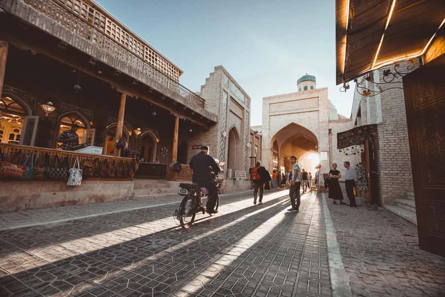 Bukhara: Full-Day Guided Tour with English-Speaking Guide - Samanid Mausoleum: The 10th-Century Start Point for the Whole City