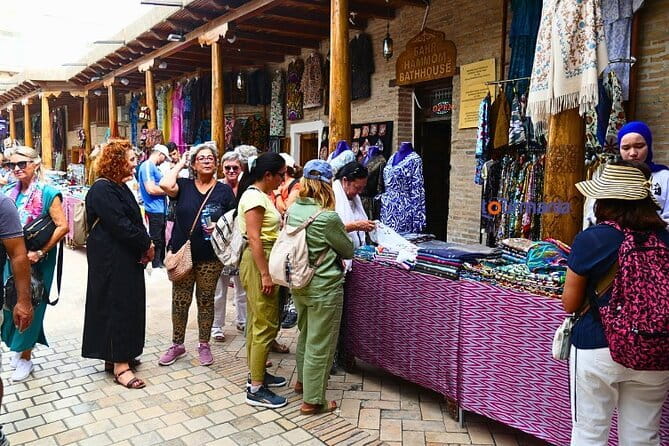Bukhara Historical City Highlights Guided Walking Tour - Stop 5: Kalan Minaret, the Great Minaret and Bukhara’s vertical landmark