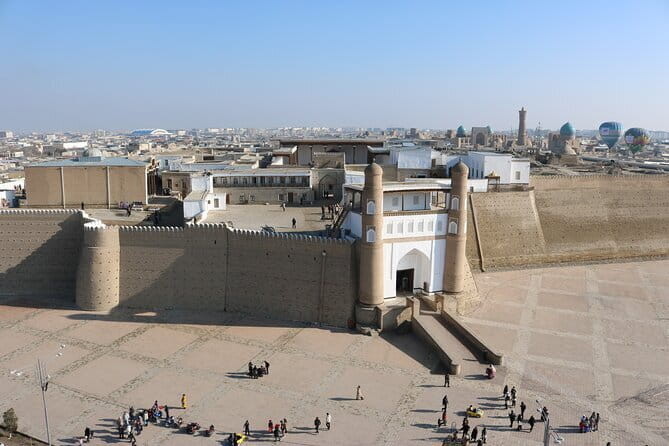 Bukhara: Private Guided Walking Tour with Hotel Pickup - Why Bukhara makes this kind of tour work so well