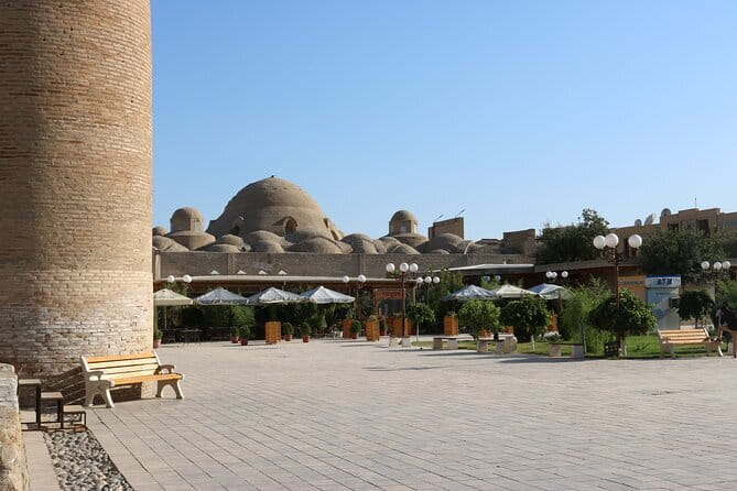 Bukhara: Walking Tour with a Small Group - Magoki-Attori Mosque and the Carpet Museum: a quieter, layered stop