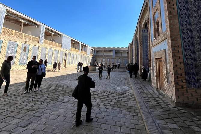 Old Khiva Stories with Your Local Guide - UNESCO wood carving workshop: what to watch for
