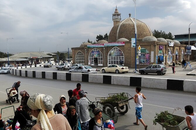 Panjakent day trip from Samarkand - Stop 3, Panjakent bazaar for a real morning snapshot