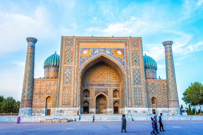 Samarkand: city tour - Shahi-Zinda UNESCO zone: walking the mausoleums with a guide