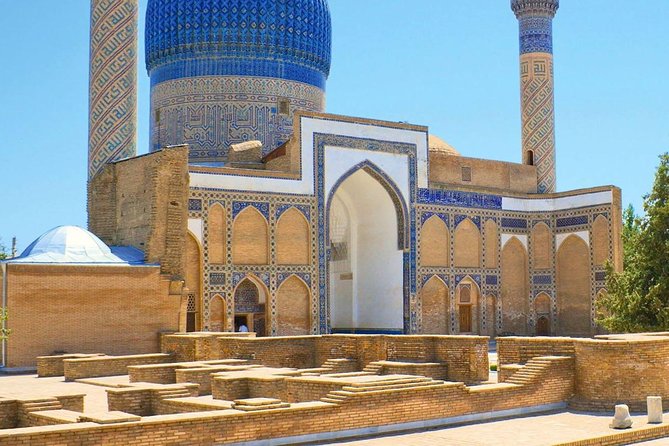 Samarkand day trip - Meeting Point at Gur-i Amir and How the 5 to 6 Hour Route Feels