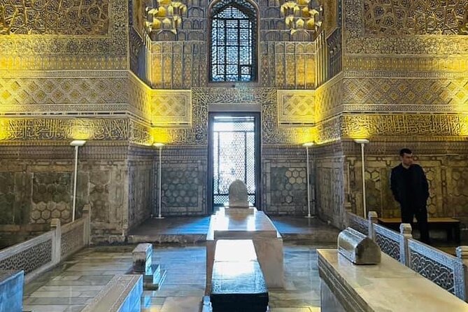 Samarkand: Historical Monuments Group Walking Tour - Shah-i-Zinda necropolis: sacred tomb architecture tied to Kusam ibn Abbas