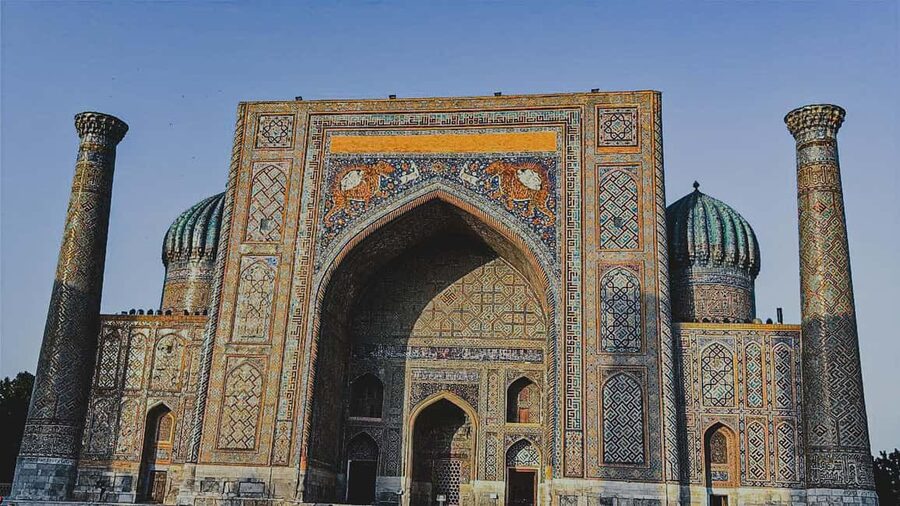 Samarkand Moonlight Tour: A Timeless Night Experience - Meeting at Amir Temur Mausoleum, then stepping into the evening