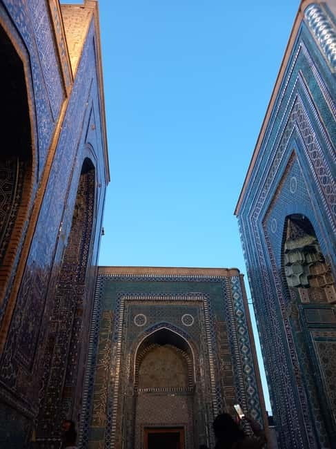 Samarkand One Day Tour: one day walking & group tour - Bibi-Khanym Mosque: photos, a reset, and a guided walkthrough