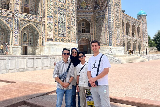 Samarkand Private Guided Tour (options avail) - Stop 4: Siab Bazaar for a free hour of everyday Samarkand