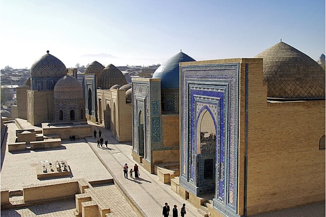 Samarkand Walking Tour History Culture and Hidden Gems - Bibi Khanym Mosque: The Legend Behind a 15th-Century Giant