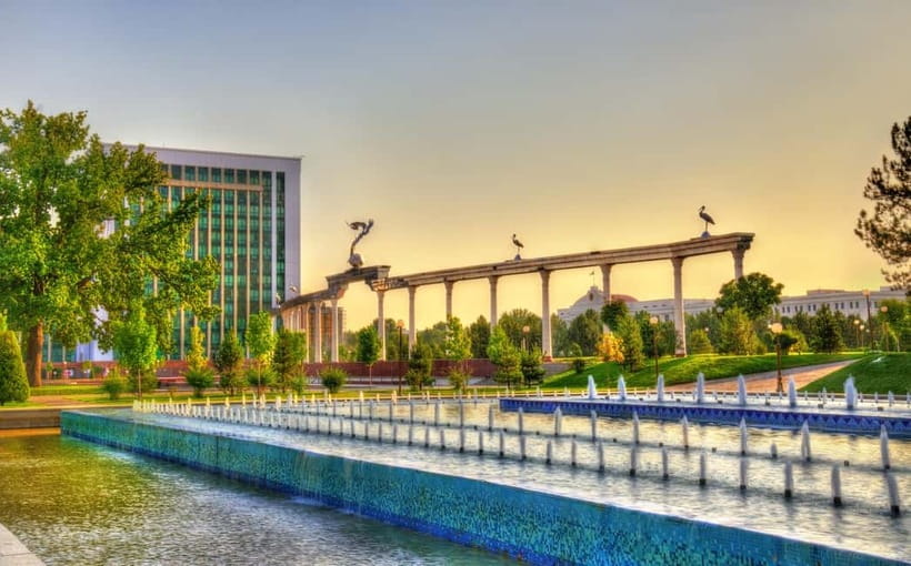 Tashkent: Hidden Gems Walking Tour with Local Snacks - Palace of Duke Romanov, Bolshoy Theater, and Amir Temur Square