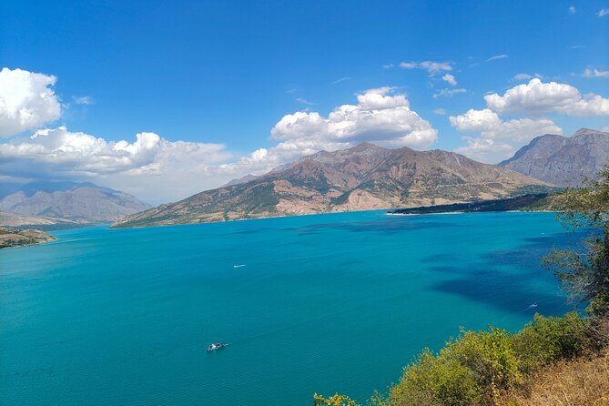 Tashkent Mountain Tour - A mountain day from Tashkent: 80 km turns into real scenery time
