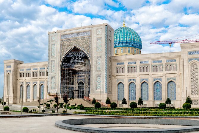 Tashkent Walking & Food Tour: Highlights + Local Flavors - Key highlights to look for