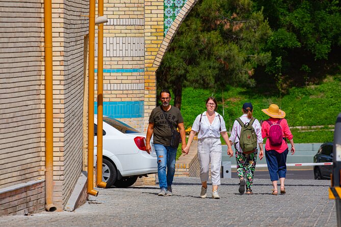 Tashkent Walking & Food Tour: Highlights + Local Flavors - Metro Art at Alisher Navoi and Kosmonavtlar Stations