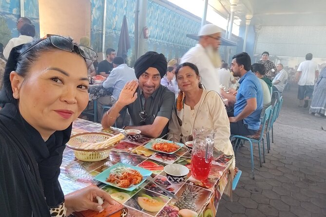 Ten Bites Adventure Food Tour in Tashkent - Chorsu Bazaar: where shopping habits explain the food