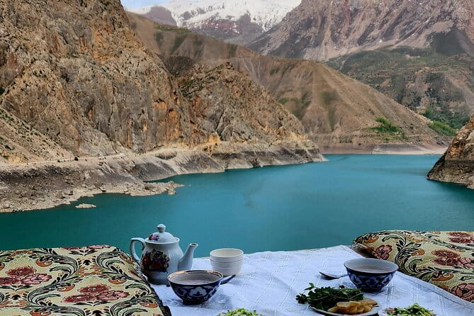 Two Days in Fann Mountains at Iskandarkul and Sevenlake - Samarkand Pick-Up and the Border Run You Do Not Want to DIY