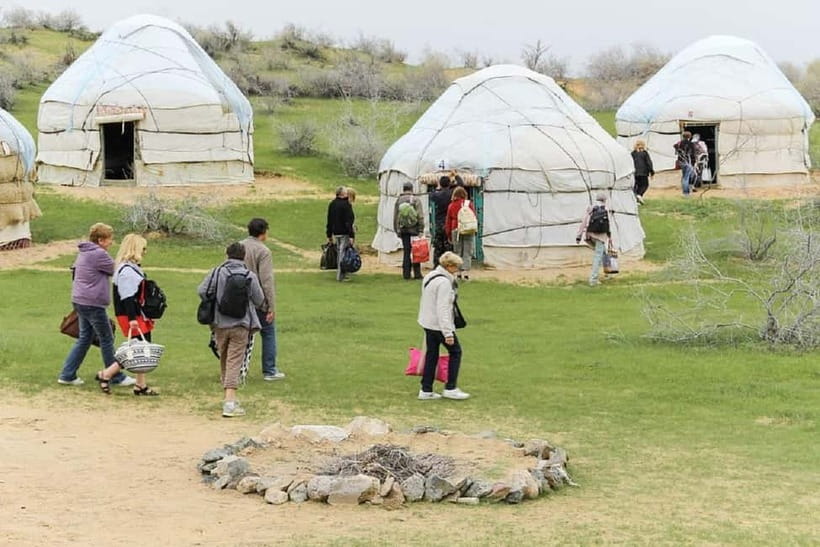 Yurt Camp Tour with Night from Bukhara - Day 2: Breakfast, Dunes on Foot, and Return to Bukhara or Samarkand